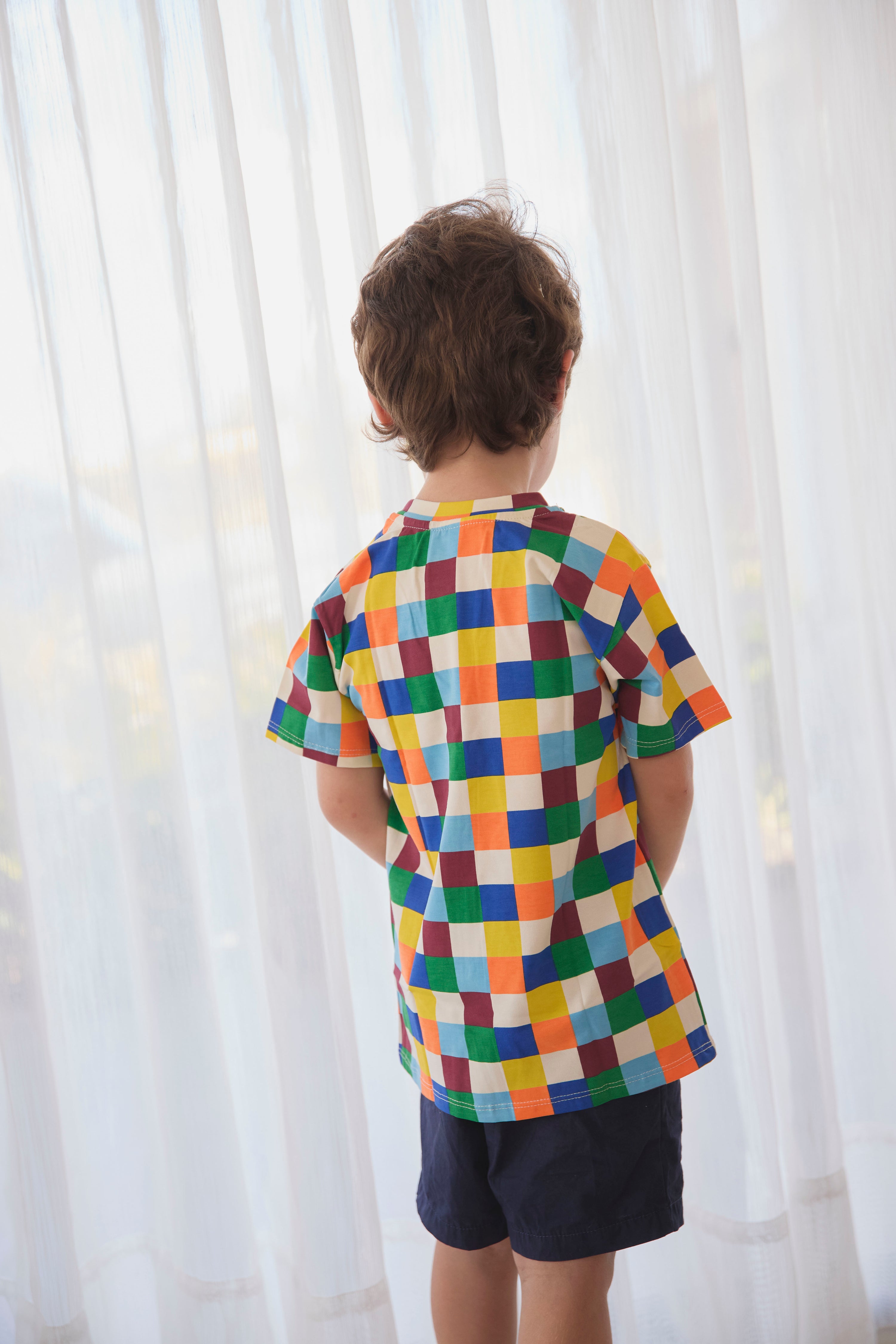 Camiseta Cuadros Coloridos Niños