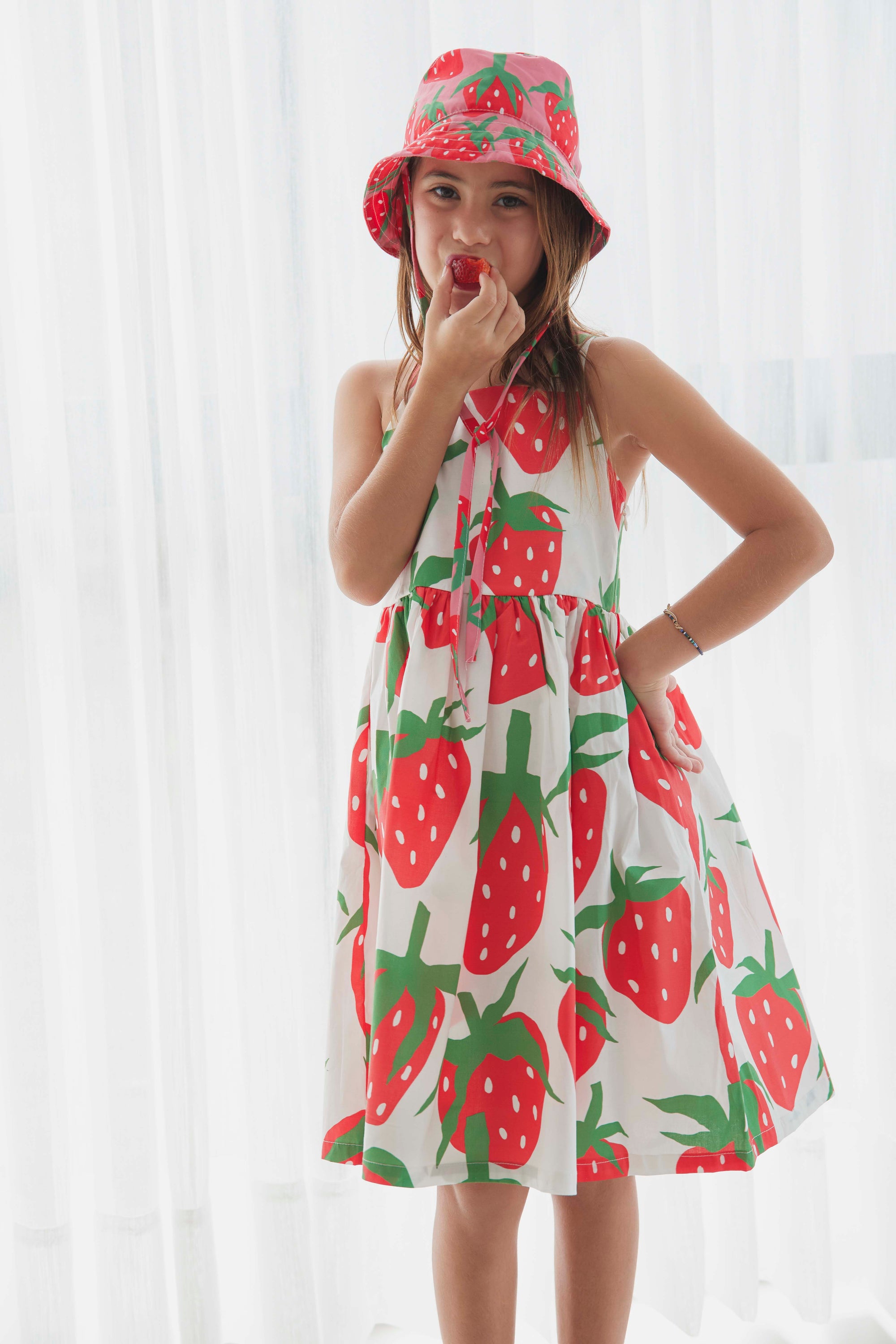 Vestido Arcoiris De Fresas