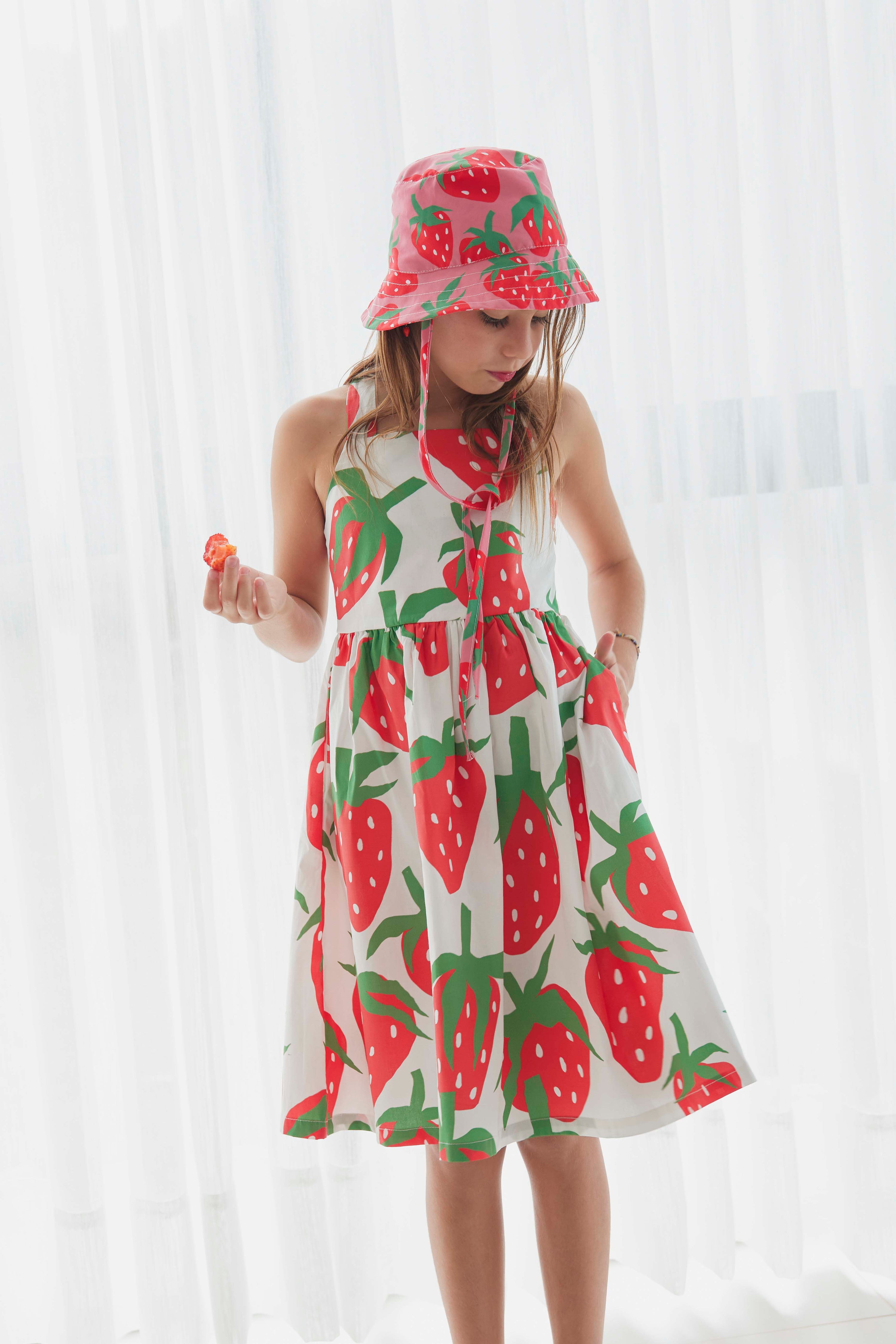 Vestido Arcoiris De Fresas