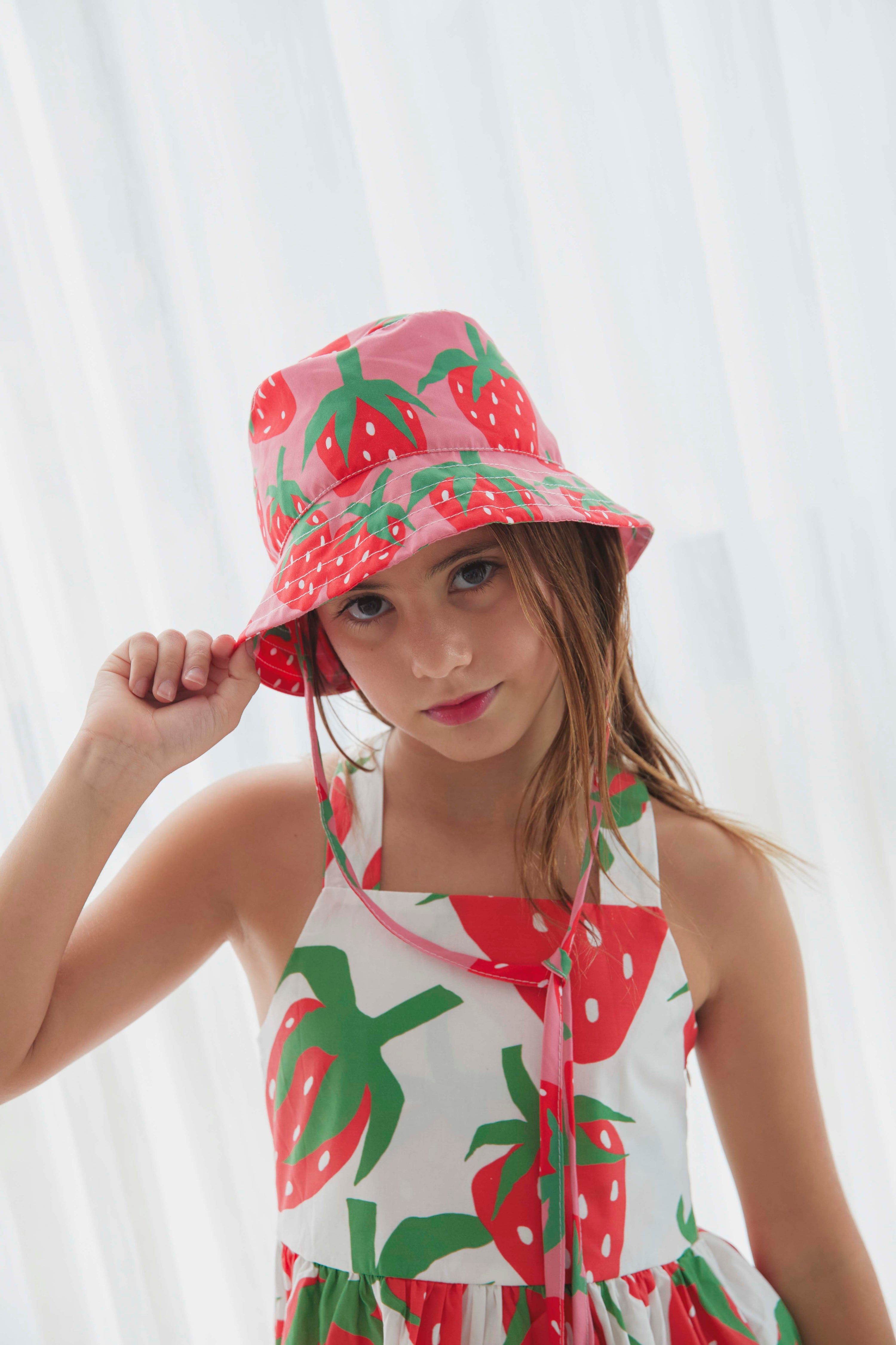 Bucket Hat Merengue De Fresa